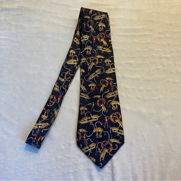 Givenchy Vintage Tiger Tamer Designer Tie - Picture 1 of 3
